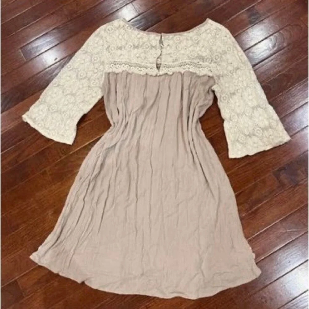 Umgee mocha and lace boho dress size medium